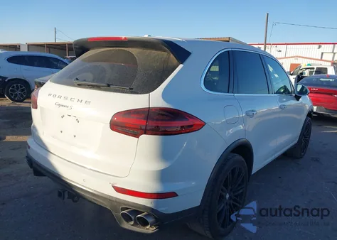 2015 Porsche Cayenne S z USA, uszkodzony, nr VIN WP1AB2A26FLA57139